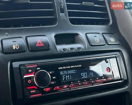 Синий Хендай Санта Фе, объемом двигателя 2 л и пробегом 232 тыс. км за 6890 $, фото 28 на Automoto.ua