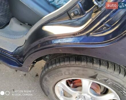 Синий Хендай Санта Фе, объемом двигателя 2.02 л и пробегом 330 тыс. км за 5000 $, фото 6 на Automoto.ua