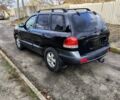 Синий Хендай Санта Фе, объемом двигателя 1.9 л и пробегом 250 тыс. км за 4000 $, фото 2 на Automoto.ua