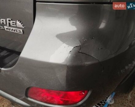 Синий Хендай Санта Фе, объемом двигателя 2.19 л и пробегом 294 тыс. км за 6000 $, фото 4 на Automoto.ua