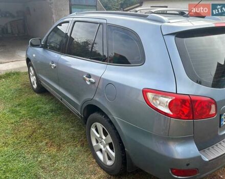 Синий Хендай Санта Фе, объемом двигателя 2.66 л и пробегом 261 тыс. км за 9000 $, фото 2 на Automoto.ua