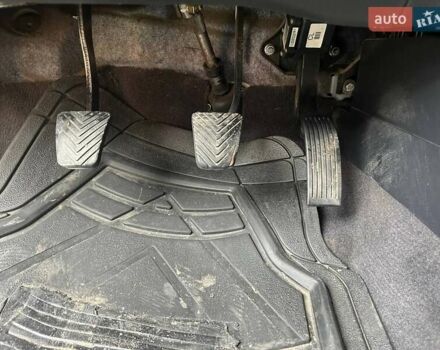 Синий Хендай Санта Фе, объемом двигателя 2.66 л и пробегом 261 тыс. км за 9000 $, фото 15 на Automoto.ua