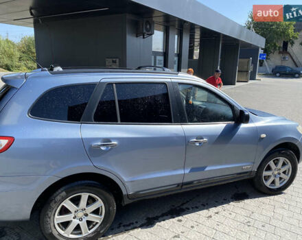 Синий Хендай Санта Фе, объемом двигателя 2.19 л и пробегом 245 тыс. км за 8500 $, фото 8 на Automoto.ua