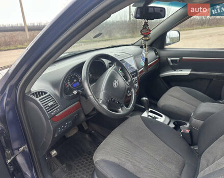 Синій Хендай Санта Фе, об'ємом двигуна 2.68 л та пробігом 239 тис. км за 9499 $, фото 10 на Automoto.ua