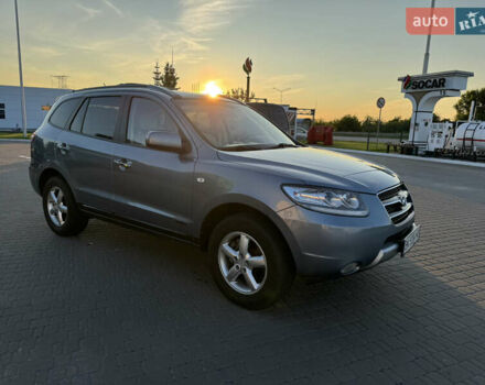 Синий Хендай Санта Фе, объемом двигателя 2.2 л и пробегом 218 тыс. км за 8750 $, фото 2 на Automoto.ua