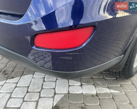 Синий Хендай Санта Фе, объемом двигателя 2.36 л и пробегом 300 тыс. км за 8750 $, фото 11 на Automoto.ua