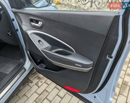 Синій Хендай Санта Фе, об'ємом двигуна 2.2 л та пробігом 122 тис. км за 17500 $, фото 48 на Automoto.ua