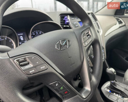 Синий Хендай Санта Фе, объемом двигателя 2.36 л и пробегом 216 тыс. км за 12800 $, фото 27 на Automoto.ua