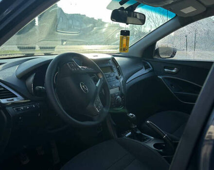 Синий Хендай Санта Фе, объемом двигателя 2.2 л и пробегом 245 тыс. км за 16800 $, фото 9 на Automoto.ua