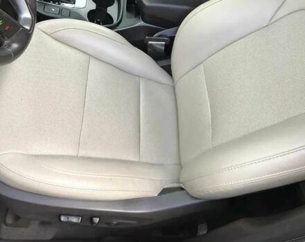 Синий Хендай Санта Фе, объемом двигателя 2.4 л и пробегом 70 тыс. км за 13300 $, фото 9 на Automoto.ua