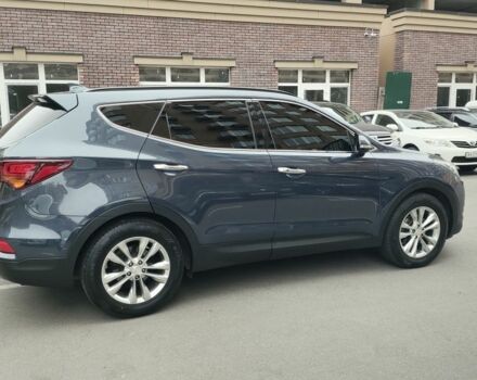 Синий Хендай Санта Фе, объемом двигателя 2 л и пробегом 187 тыс. км за 19000 $, фото 3 на Automoto.ua