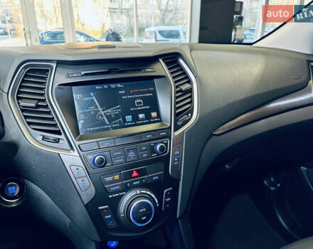 Синій Хендай Санта Фе, об'ємом двигуна 2 л та пробігом 181 тис. км за 20500 $, фото 28 на Automoto.ua