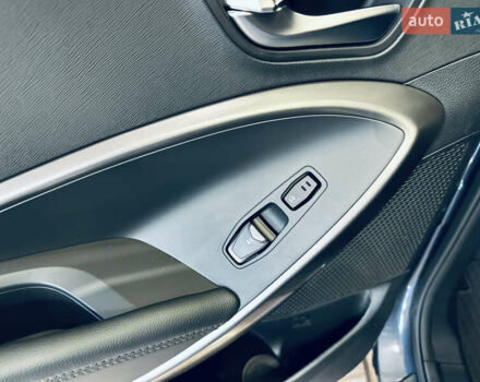 Синій Хендай Санта Фе, об'ємом двигуна 2 л та пробігом 181 тис. км за 20500 $, фото 35 на Automoto.ua