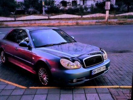 Синий Хендай Санта Фе, объемом двигателя 2 л и пробегом 200 тыс. км за 1800 $, фото 1 на Automoto.ua