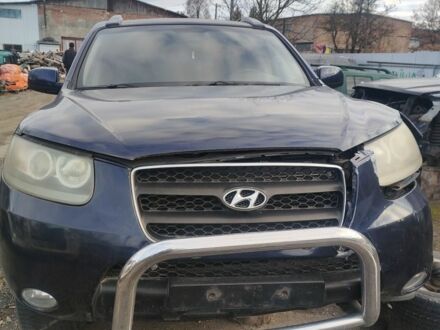 Синий Хендай Санта Фе, объемом двигателя 2.2 л и пробегом 350 тыс. км за 3000 $, фото 1 на Automoto.ua
