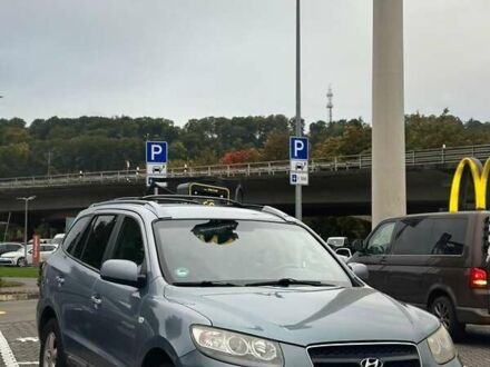 Синий Хендай Санта Фе, объемом двигателя 2.19 л и пробегом 320 тыс. км за 9500 $, фото 1 на Automoto.ua