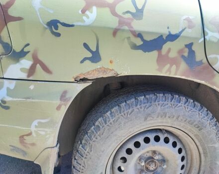 Зеленый Хендай Санта Фе, объемом двигателя 2 л и пробегом 316 тыс. км за 2404 $, фото 8 на Automoto.ua