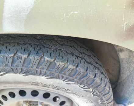 Зеленый Хендай Санта Фе, объемом двигателя 2 л и пробегом 316 тыс. км за 2404 $, фото 6 на Automoto.ua