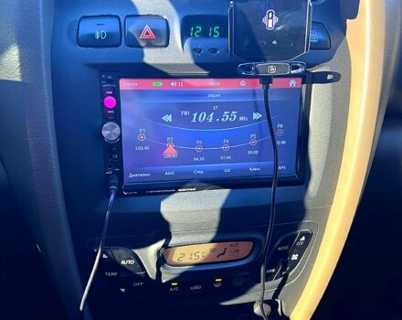 Зелений Хендай Санта Фе, об'ємом двигуна 2 л та пробігом 388 тис. км за 4500 $, фото 7 на Automoto.ua