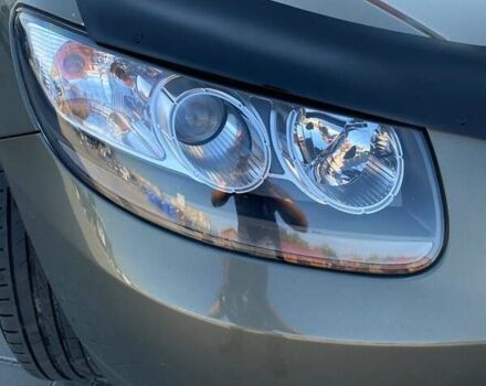 Зеленый Хендай Санта Фе, объемом двигателя 2.19 л и пробегом 240 тыс. км за 9750 $, фото 8 на Automoto.ua