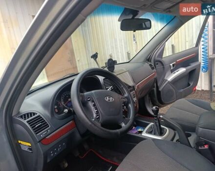 Зеленый Хендай Санта Фе, объемом двигателя 2.2 л и пробегом 315 тыс. км за 5000 $, фото 6 на Automoto.ua