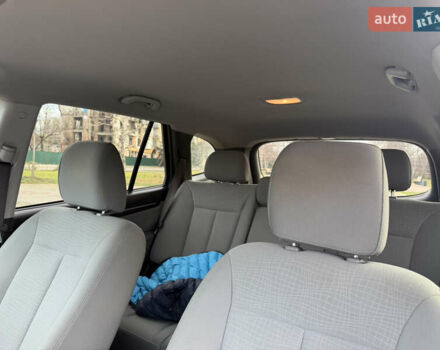 Зеленый Хендай Санта Фе, объемом двигателя 2.36 л и пробегом 180 тыс. км за 9800 $, фото 10 на Automoto.ua