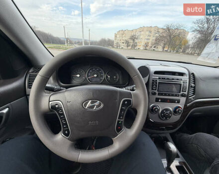 Зеленый Хендай Санта Фе, объемом двигателя 2.36 л и пробегом 180 тыс. км за 9800 $, фото 23 на Automoto.ua