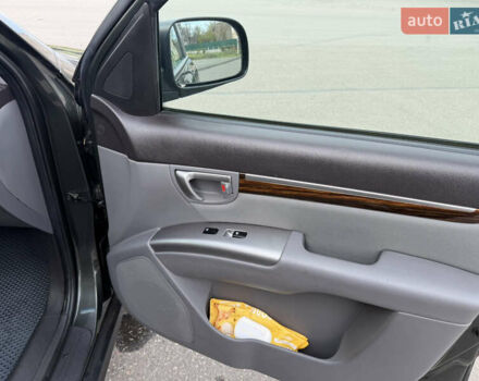 Зеленый Хендай Санта Фе, объемом двигателя 2.36 л и пробегом 180 тыс. км за 9800 $, фото 18 на Automoto.ua