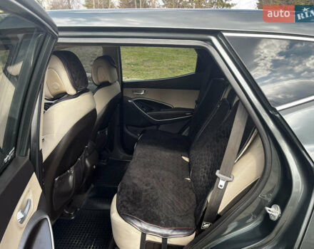 Зеленый Хендай Санта Фе, объемом двигателя 2.4 л и пробегом 211 тыс. км за 13000 $, фото 2 на Automoto.ua