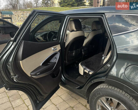 Зеленый Хендай Санта Фе, объемом двигателя 2.4 л и пробегом 211 тыс. км за 13000 $, фото 1 на Automoto.ua