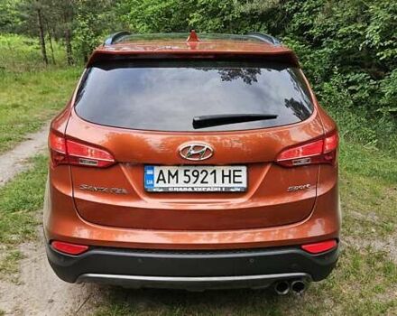 Оранжевый Хендай Санта Фе, объемом двигателя 2.36 л и пробегом 139 тыс. км за 16300 $, фото 5 на Automoto.ua