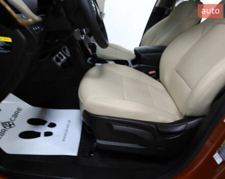 Помаранчевий Хендай Санта Фе, об'ємом двигуна 2.36 л та пробігом 180 тис. км за 13999 $, фото 65 на Automoto.ua