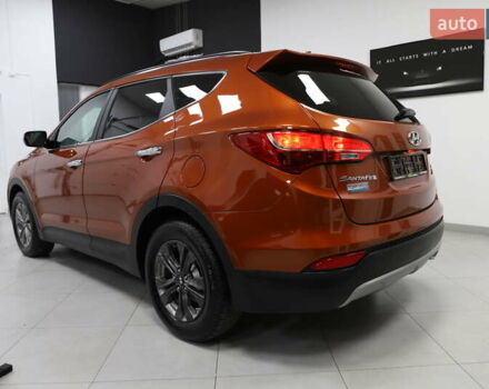 Помаранчевий Хендай Санта Фе, об'ємом двигуна 2.36 л та пробігом 180 тис. км за 13999 $, фото 7 на Automoto.ua