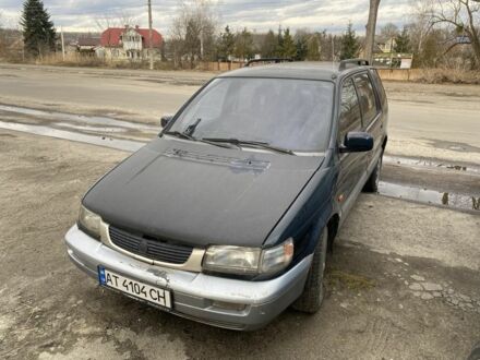 Зеленый Хендай Сантамо, объемом двигателя 2 л и пробегом 300 тыс. км за 1000 $, фото 1 на Automoto.ua