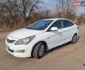 Білий Хендай Соларіс, об'ємом двигуна 1.59 л та пробігом 262 тис. км за 6000 $, фото 1 на Automoto.ua