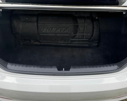 Белый Хендай Соларис, объемом двигателя 2 л и пробегом 387 тыс. км за 263 $, фото 10 на Automoto.ua