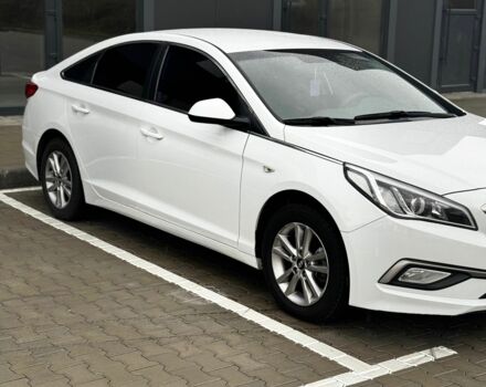 Белый Хендай Соларис, объемом двигателя 2 л и пробегом 387 тыс. км за 263 $, фото 2 на Automoto.ua