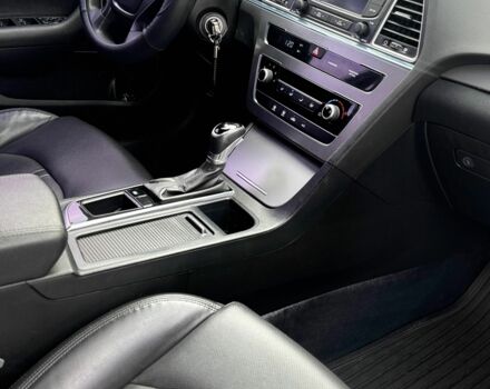 Белый Хендай Соларис, объемом двигателя 2 л и пробегом 387 тыс. км за 263 $, фото 17 на Automoto.ua