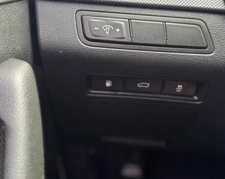 Белый Хендай Соларис, объемом двигателя 2 л и пробегом 387 тыс. км за 263 $, фото 15 на Automoto.ua