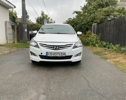 Белый Хендай Соларис, объемом двигателя 1.6 л и пробегом 260 тыс. км за 5500 $, фото 1 на Automoto.ua