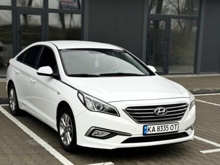 Хендай Соларис 2017 в Киеве на Automoto.ua Белый Хендай Соларис, объемом двигателя 2 л и пробегом 387 тыс. км за 263 $, фото 1 на Automoto.ua