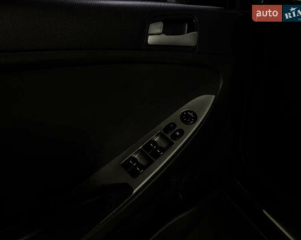 Коричневый Хендай Соларис, объемом двигателя 1.59 л и пробегом 230 тыс. км за 8200 $, фото 10 на Automoto.ua