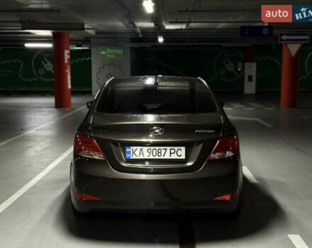 Коричневый Хендай Соларис, объемом двигателя 1.59 л и пробегом 230 тыс. км за 8200 $, фото 6 на Automoto.ua