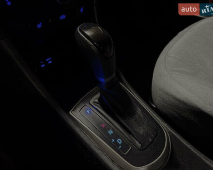 Коричневый Хендай Соларис, объемом двигателя 1.59 л и пробегом 230 тыс. км за 8200 $, фото 16 на Automoto.ua