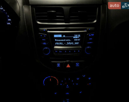 Коричневый Хендай Соларис, объемом двигателя 1.59 л и пробегом 230 тыс. км за 8200 $, фото 9 на Automoto.ua