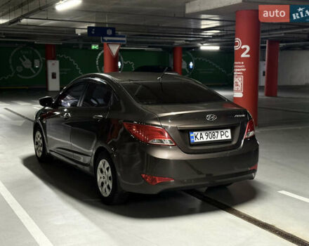 Коричневый Хендай Соларис, объемом двигателя 1.59 л и пробегом 230 тыс. км за 8200 $, фото 7 на Automoto.ua