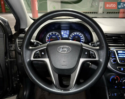 Коричневый Хендай Соларис, объемом двигателя 1.59 л и пробегом 230 тыс. км за 8200 $, фото 8 на Automoto.ua