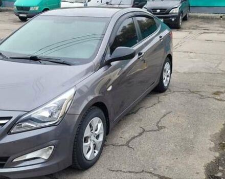 Серый Хендай Соларис, объемом двигателя 1.4 л и пробегом 67 тыс. км за 9500 $, фото 3 на Automoto.ua