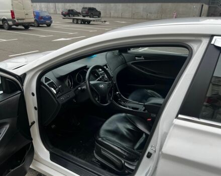 Білий Хендай Соната, об'ємом двигуна 2 л та пробігом 88 тис. км за 7300 $, фото 4 на Automoto.ua