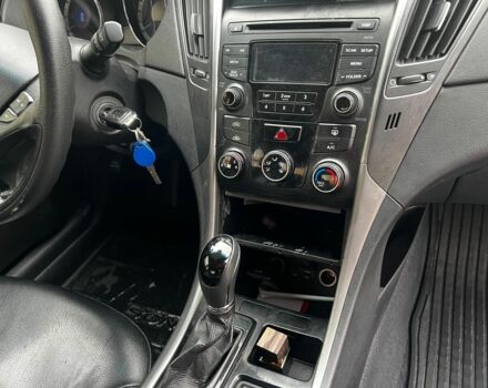 Білий Хендай Соната, об'ємом двигуна 2 л та пробігом 88 тис. км за 7300 $, фото 12 на Automoto.ua